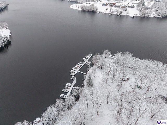 17 Bittersweet Place, Brandenburg, KY 40108