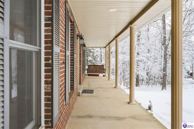 17 Bittersweet Place, Brandenburg, KY 40108