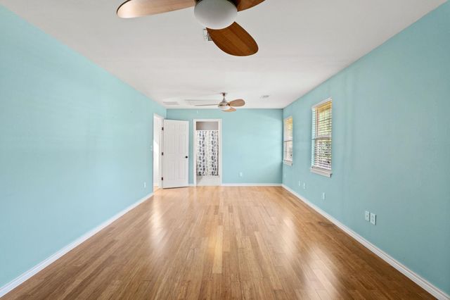 703 Amy CIR, Marble Falls, TX 78654