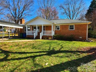 1308 Stallings Road, Matthews, NC 28104