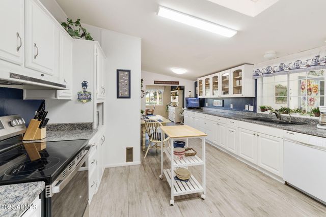 838 S 82ND Place, Mesa, AZ 85208