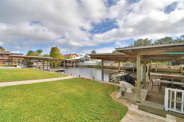 66 Perch Street, Other City - In The State Of Florida, FL 33844