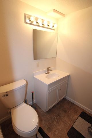 5 NW 19th St, Minot, ND 58703