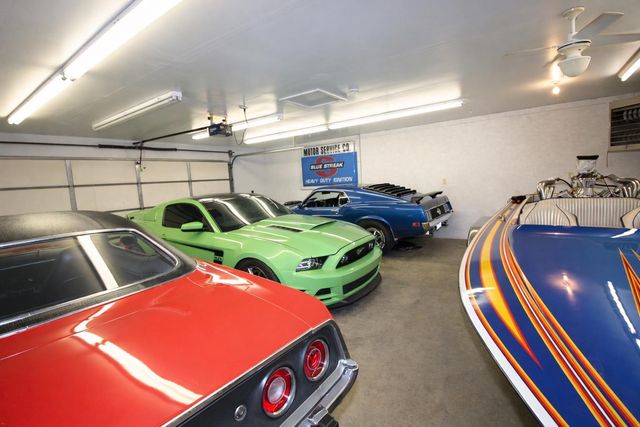 5 NW 19th St, Minot, ND 58703