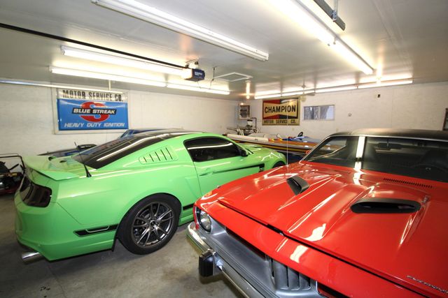 5 NW 19th St, Minot, ND 58703