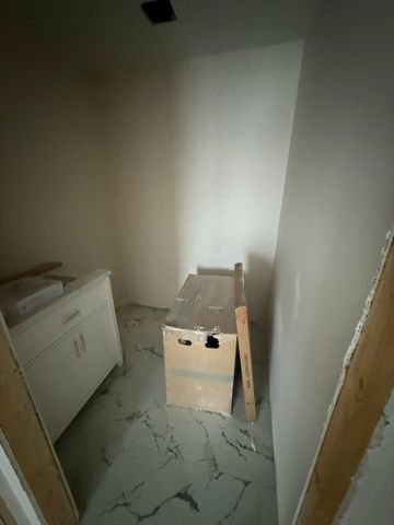 45 Laurel St 45, Worcester, MA 01605