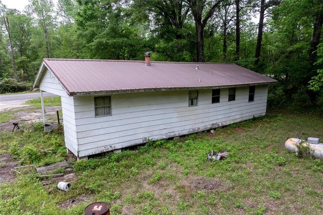 16852 State Highway 7 E, Kennard, TX 75847