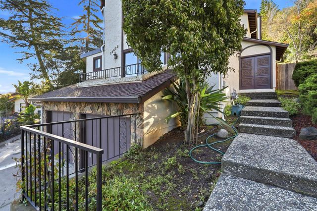 22670 San Juan Rd, Cupertino, CA 95014
