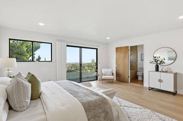 22670 San Juan Rd, Cupertino, CA 95014