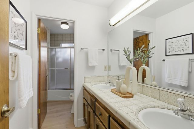 22670 San Juan Rd, Cupertino, CA 95014