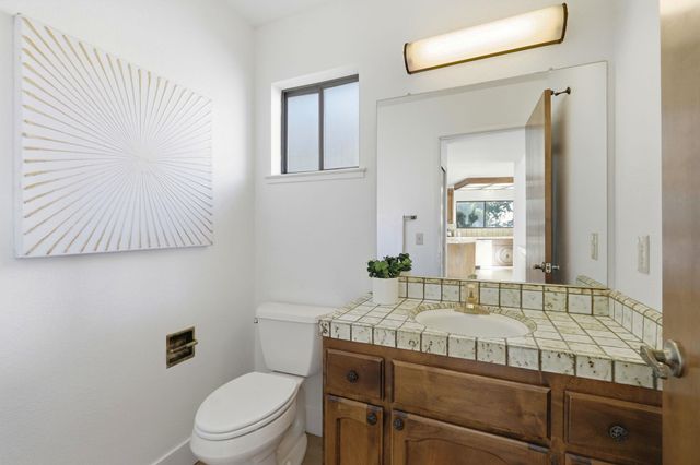 22670 San Juan Rd, Cupertino, CA 95014