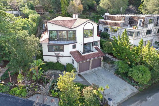 22670 San Juan Rd, Cupertino, CA 95014