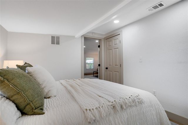 1518 SCRANTON AVENUE, Clearwater, FL 33756