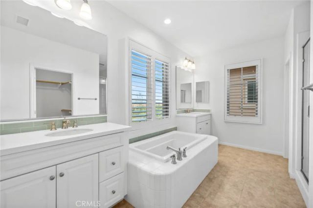 99 Lupari, Irvine, CA 92618