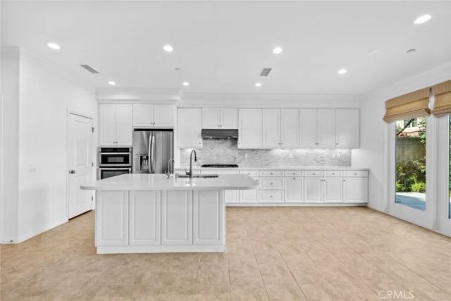 99 Lupari, Irvine, CA 92618