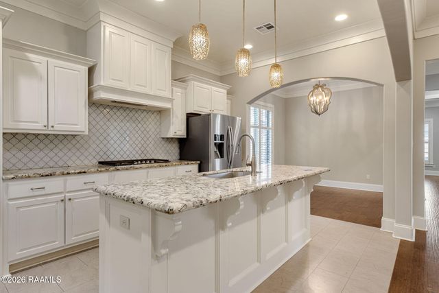 113 Beauchamp Lane, Lafayette, LA 70506