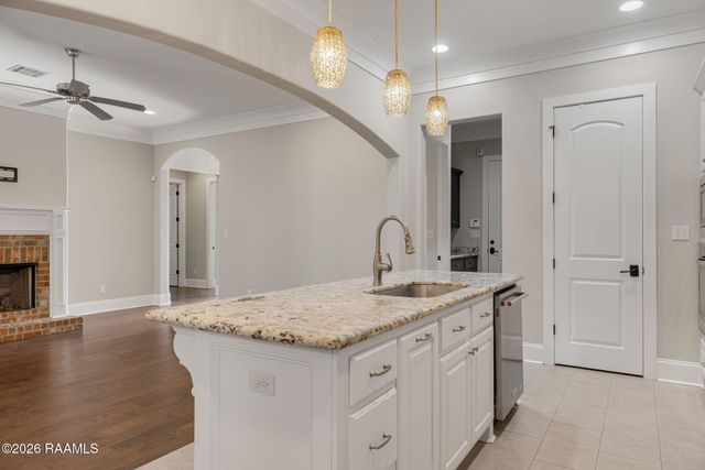 113 Beauchamp Lane, Lafayette, LA 70506
