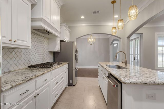 113 Beauchamp Lane, Lafayette, LA 70506