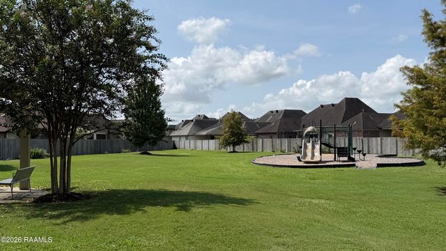 113 Beauchamp Lane, Lafayette, LA 70506