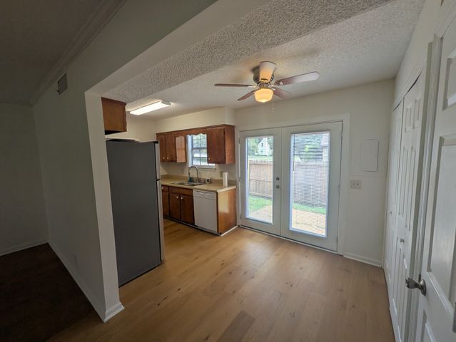 1107 Quail Ct, W, Nashville, TN 37214