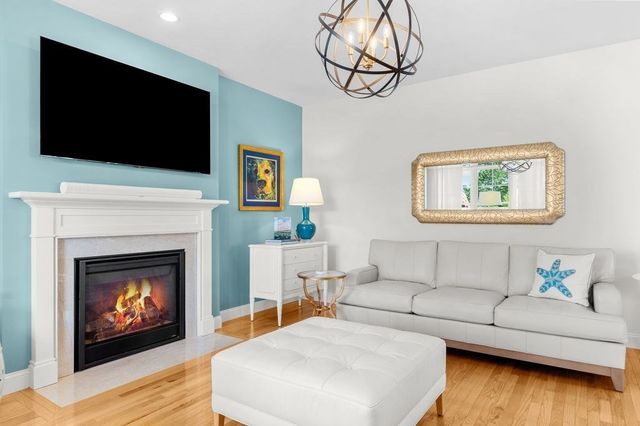 2 Sawgrass Lane, Plymouth, MA 02360