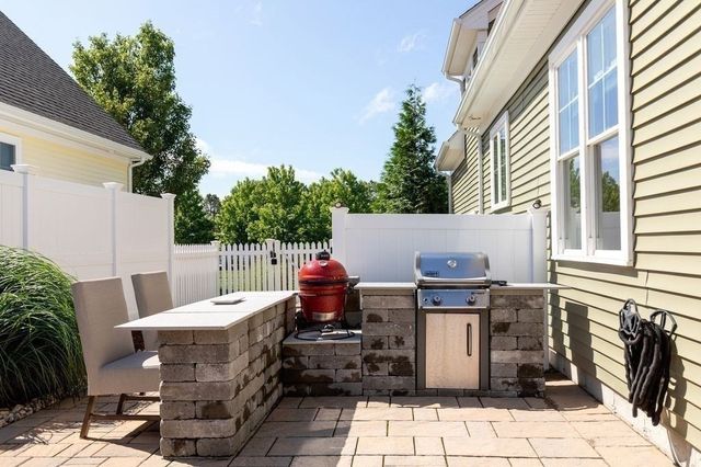 2 Sawgrass Lane, Plymouth, MA 02360