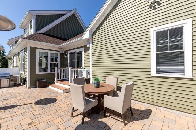 2 Sawgrass Lane, Plymouth, MA 02360