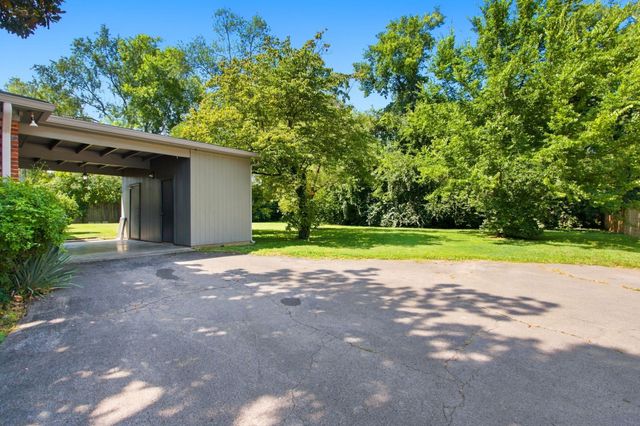903 Hillsboro Rd, Franklin, TN 37064