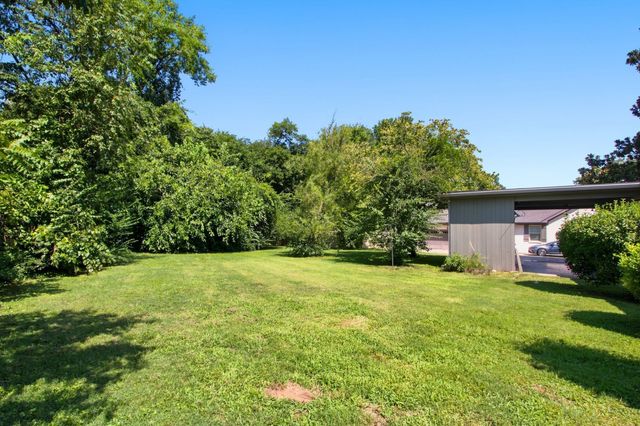 903 Hillsboro Rd, Franklin, TN 37064