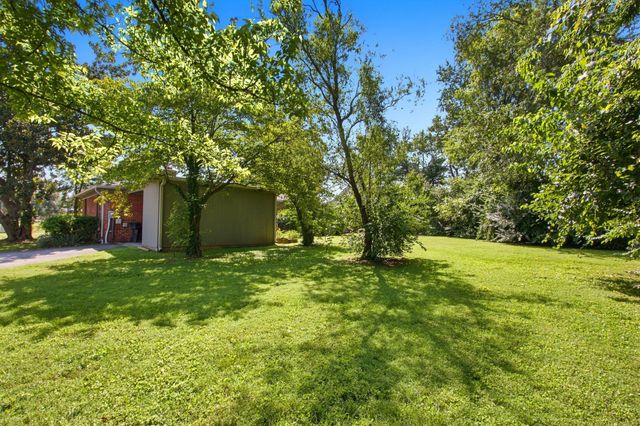 903 Hillsboro Rd, Franklin, TN 37064