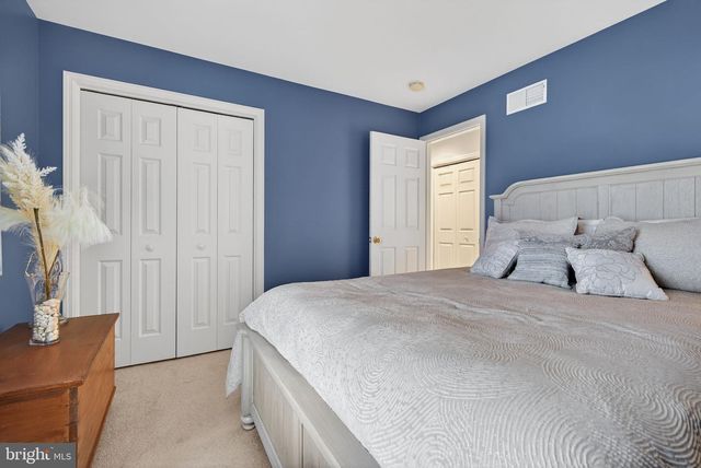 340 WENDOVER WAY, Lancaster, PA 17603