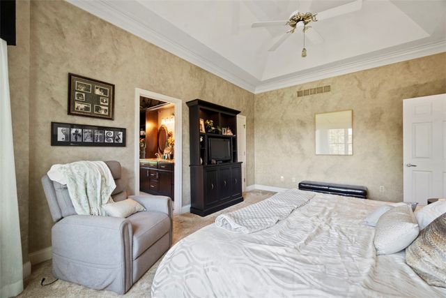 3141 Annandale Dr, Collier Twp, PA 15142