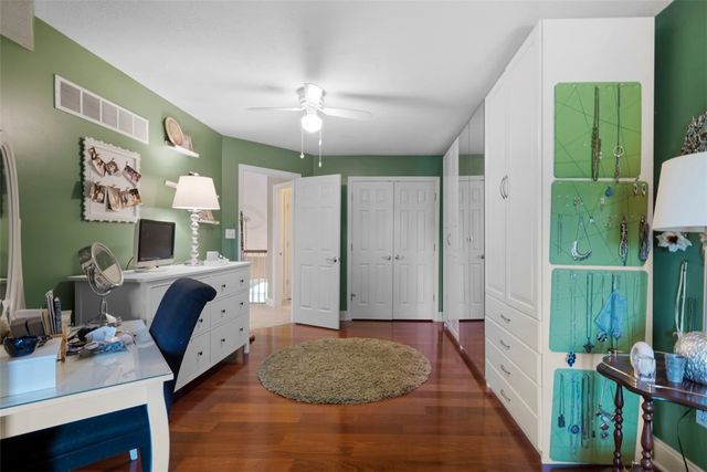 3141 Annandale Dr, Collier Twp, PA 15142