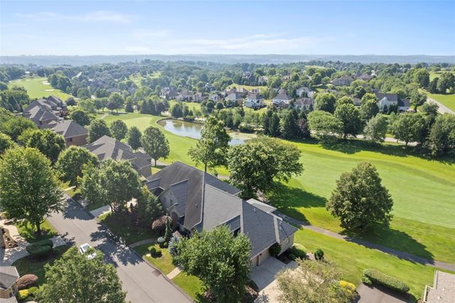 3141 Annandale Dr, Collier Twp, PA 15142