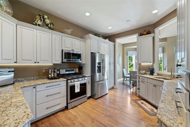 3141 Annandale Dr, Collier Twp, PA 15142