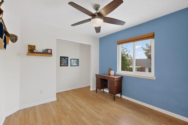 8016 Fallbrook Place NW, Albuquerque, NM 87120