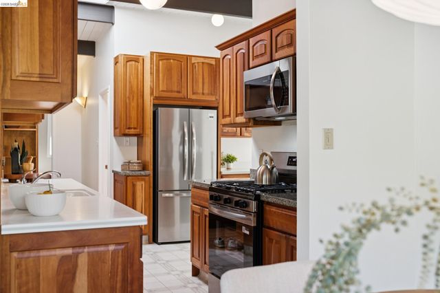 7811 Potrero Ave, El Cerrito, CA 94530