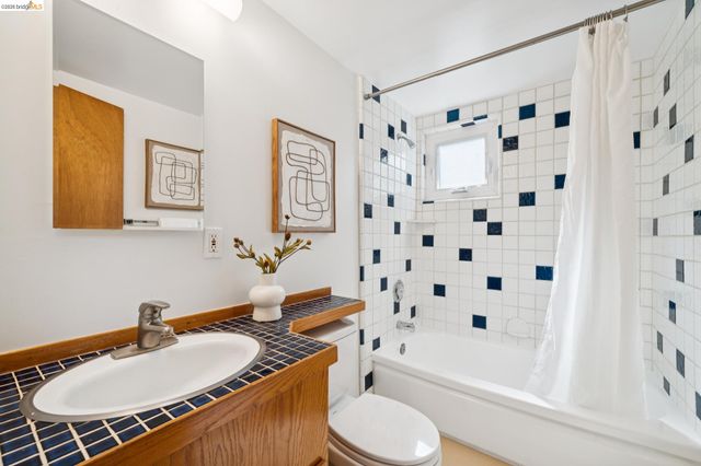 7811 Potrero Ave, El Cerrito, CA 94530