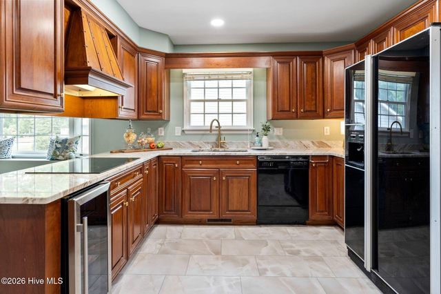 915 Chadwick Shores Drive, Sneads Ferry, NC 28460