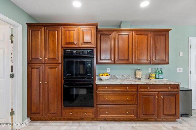 915 Chadwick Shores Drive, Sneads Ferry, NC 28460