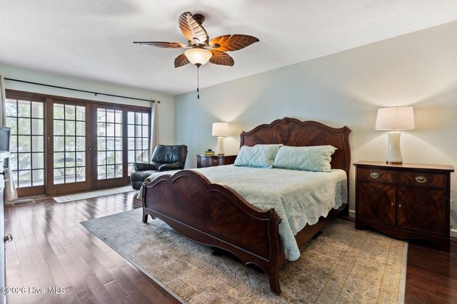 915 Chadwick Shores Drive, Sneads Ferry, NC 28460