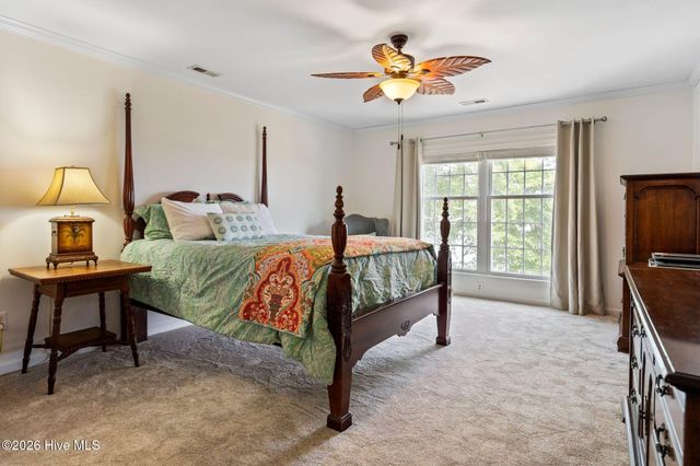915 Chadwick Shores Drive, Sneads Ferry, NC 28460