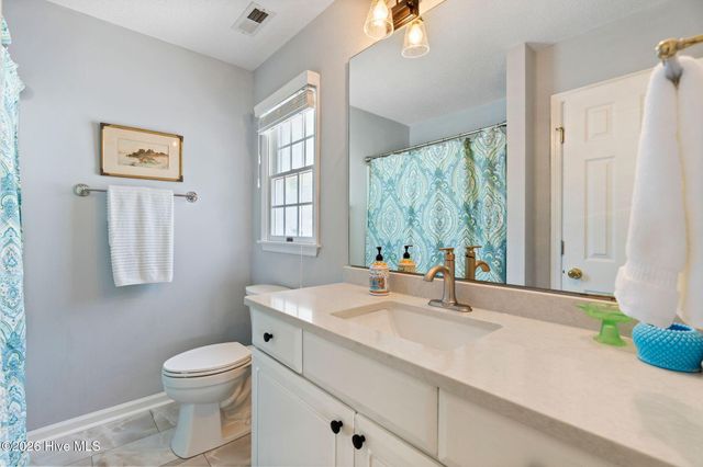 915 Chadwick Shores Drive, Sneads Ferry, NC 28460