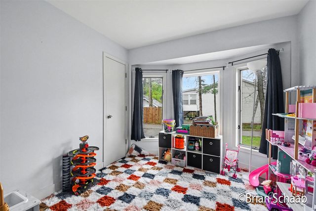 3170 Morley Avenue, Grand Rapids, MI 49505