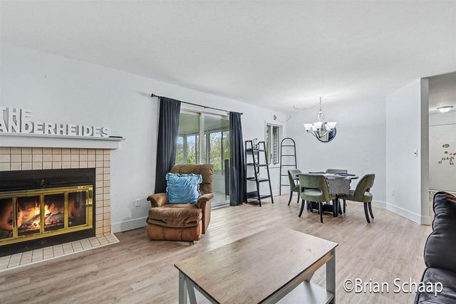 3170 Morley Avenue, Grand Rapids, MI 49505