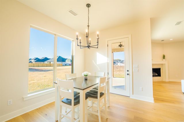 608 Corondelet Lane, Maumelle, AR 72113