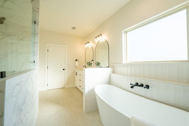 608 Corondelet Lane, Maumelle, AR 72113