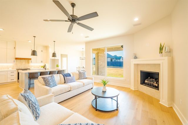 608 Corondelet Lane, Maumelle, AR 72113