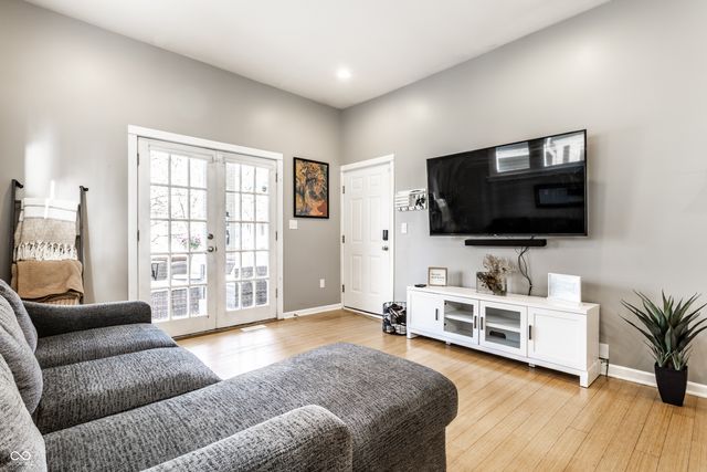 1727 N New Jersey Street A, Indianapolis, IN 46202