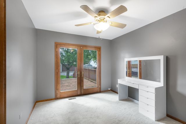 18207 W Big Oaks Road, Grayslake, IL 60030
